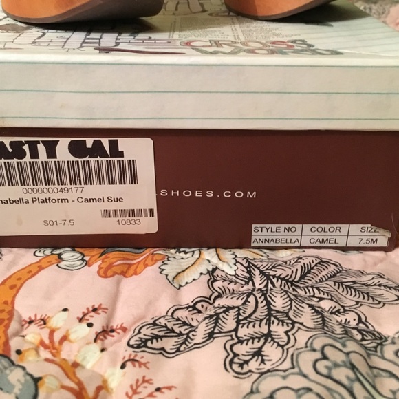 Jeffrey Campbell Annabella platform shoe - Picture 2 of 4